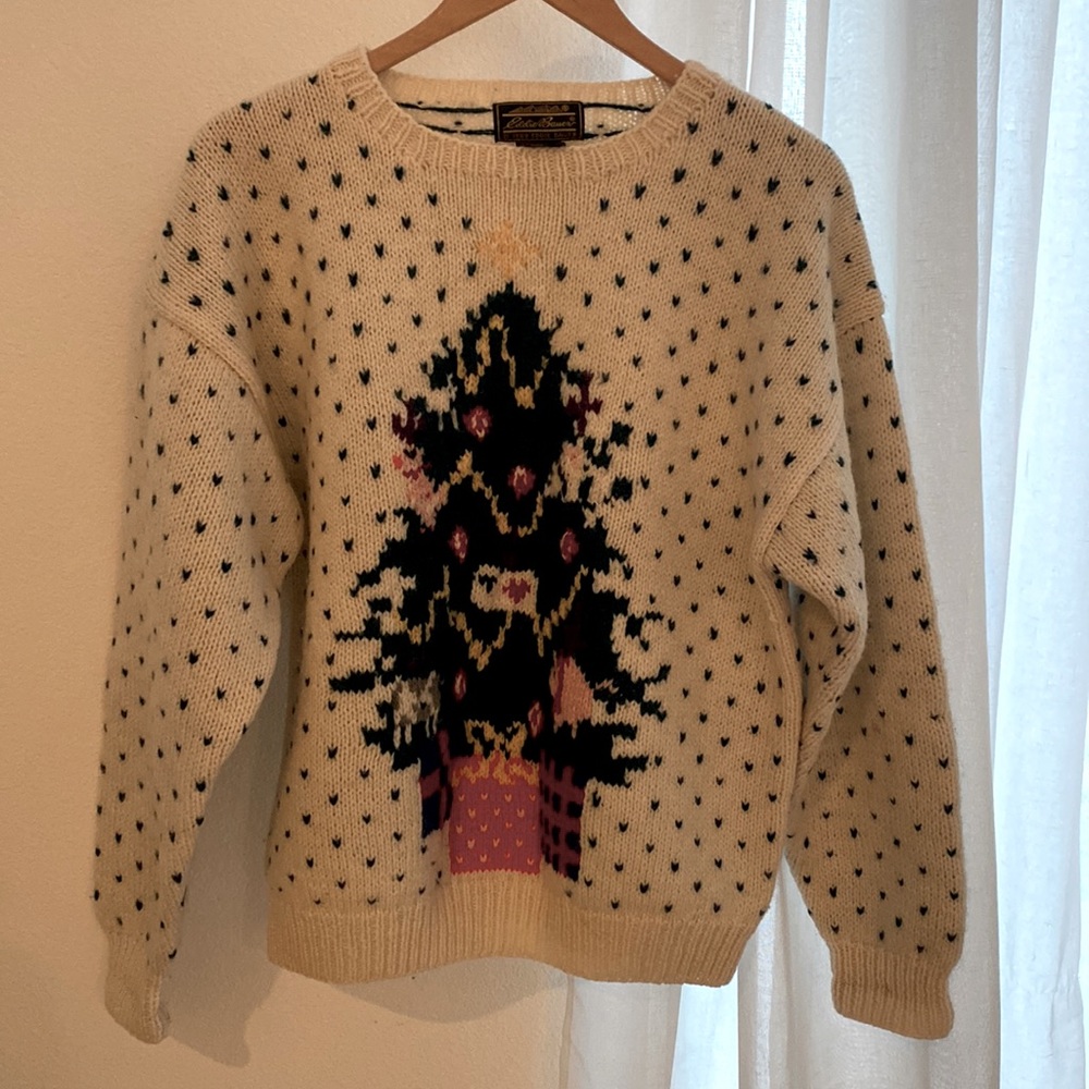 1980s Vintage Eddie Bauer Farm Animal Christmas Tree sweater unisex